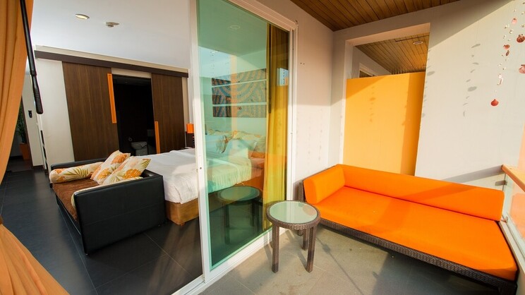 Premier Pool View Room